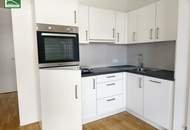 Wundervolle 2-Zimmer-Wohnung! Moderne Ausstattung und private Außenfläche - hofseitig!