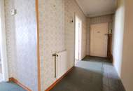 Willkommen im Herzen des 13. Wiener Bezirks! Sanierungsbedürftige 2-Zimmer-Wohnung in begehrter Lage!
