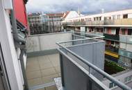15339 - Hofruhelage mit Balkon und Dachterrasse