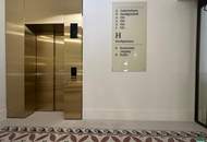 Erstbezug nach Sanierung – Repräsentatives Altbau-Büro nahe Rathaus mit Terrasse