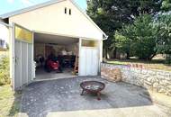 Entzückender Bungalow mit 2 Garagen