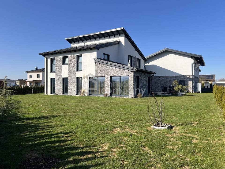 Exklusives Haus + eine Wohnung