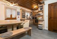 Charakteristisches Haus in Untersiebenbrunn - Eckgrundstück, Gepflegt, TOP Garten!