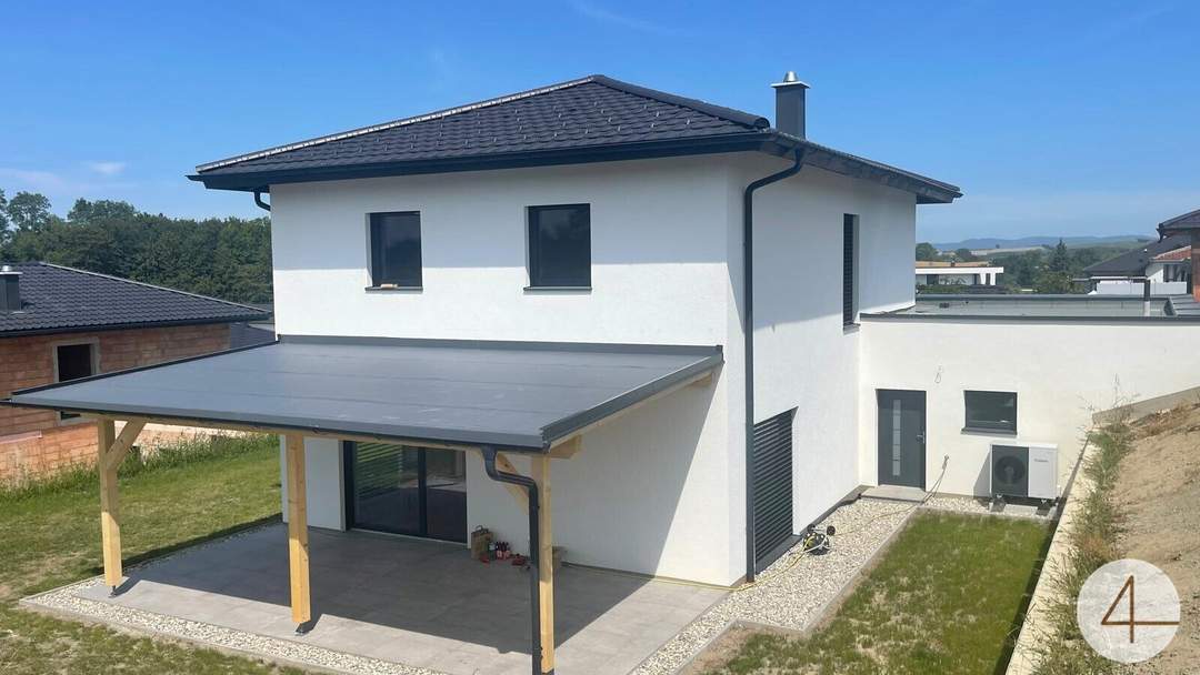 Elegantes Neubau Haus, 156 m2 fast Bezugsfertig