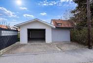 Stilvolle Doppelhaushälfte mit Garten, Designküche und überdachter Terrasse