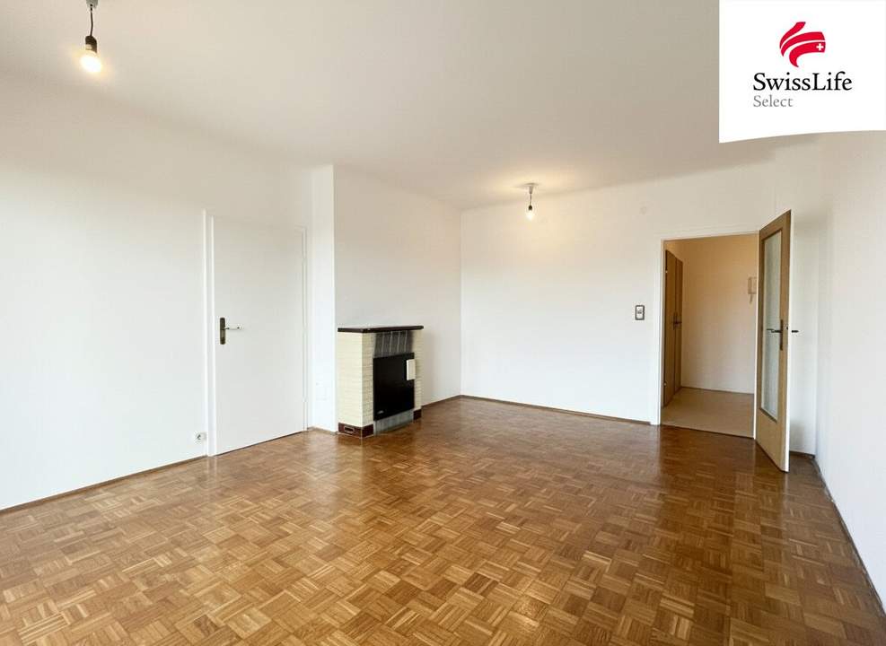 Sanierungsbedürftige 2 Zimmer Wohnung | Loggia ca.11,86m² | 3. Liftstock