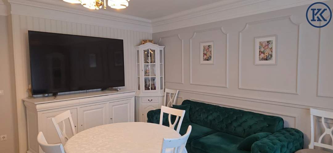 U4/U6 vor der Tür &amp; Schönbrunn ums Eck: Top angebundene, möblierte 4-Zimmer-Familienwohnung