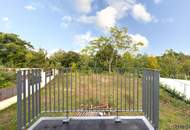 ERSTBEZUG | Exklusive Doppelhaushälfte | ca. 353 m² Garten | 4-5 Zimmer | Süd/Ost | Luftwärmepumpe | 2 KFZ-Stellplätze | 5 Minuten ins Zentrum Perchtoldsdorf