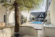 STILVOLLES MEHRFAMILIENHAUS - drei Wohneinheiten mit Pool