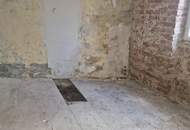 15283 Sanierungsbedürftiges Haus mit 2 kleinen Wohneinheiten!