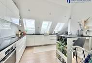 Modern renovierte Dachgeschoß-Wohnung mit Terrasse und Blick auf den Stephansdom
