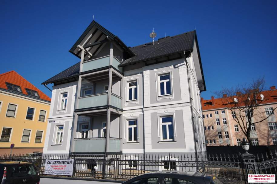Wunderschöne Dachgeschosswohnung mit Balkon in Neunkirchen zu mieten!, Wohnung-miete, 812,00,€, 2620 Neunkirchen
