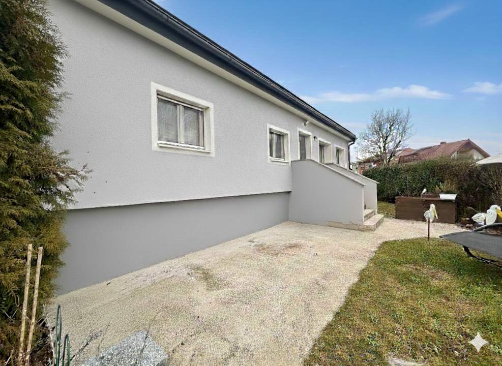 Bungalow-Charme trifft Bastler-Paradies: Modernes Wohnen mit Pool, Garage und eigenem Stadl