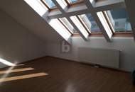 Preisreduktion! HELLER DACHGESCHOSSHIT MIT BALKON IN RUHIGER LAGE
