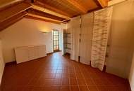 Charmantes Landhaus mit Gartenidylle und rustikalem Flair