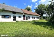 Sanierungsbedürftiges Landhaus in bäuerlicher Lage
