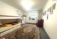 Drei Zimmer Wohnung-Hell-Klar-Altbau