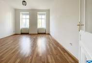 In U-Bahn-Nähe: Singlewohnung in wunderschönem Altbau