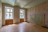 Renovierungsbedürftige Wohnung mit Charakter und Eigengarten!