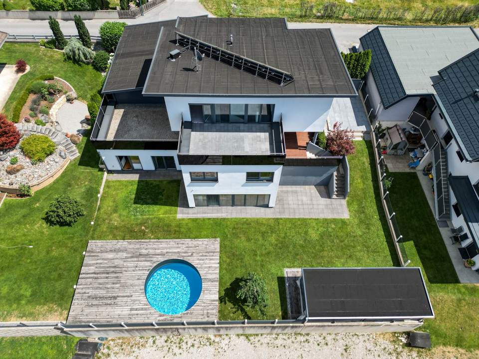 Wohnrarität in Mieming! Modernes Zweifamilienhaus mit Pool, Garten &amp; Panoramablick in Bestlage