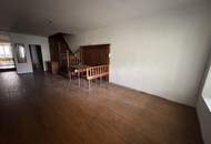 Sanierungsbedürftiges Wohn- und Geschäftshaus in Innenstadtlage