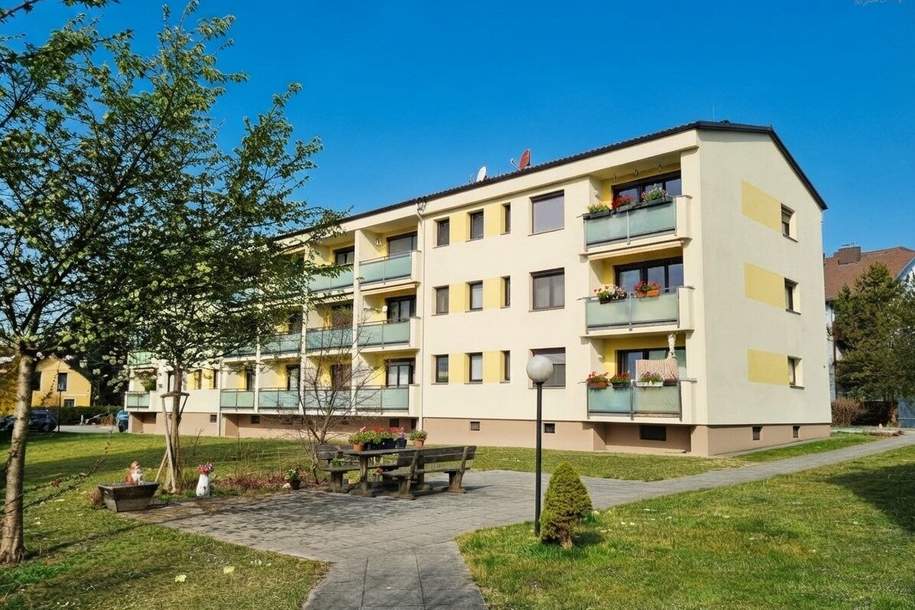 Wohnen mit Burgblick – Mietwohnung mit Südloggia in Pitten - Sautern, Wohnung-miete, 590,00,€, 2823 Neunkirchen