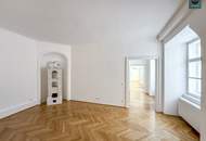 Wunderschönes Büro in historischem Denkmal-Haus in Toplage der Innenstadt!