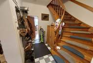 Einzigartiges, schönes und großzügiges Haus mit 62m² ehem. Schmiede, schönem ebenen Grund, in begehrter Lage