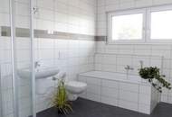 Modernes neuwertiges Eckreihenhaus mit Garten