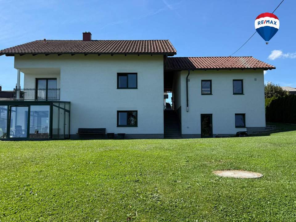 Junges Haus mit großem Garten - nur 10 Minuten von Wels!