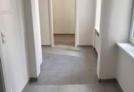GENERALSANIERTE 2-ZIMMER-ALTBAU *ERSTBEZUG NACH KATEGORIEANHEBUNG*