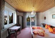 Großes Haus mit kleinem Garten als Zimmervermietung oder für Großfamilien