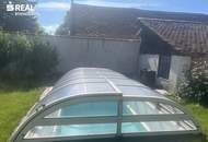 sREAL- LANDLEBEN MIT CHARAKTER - Historisches Bauernhaus mit Scheune, Backstube, Pool und 1.296 m² Grund