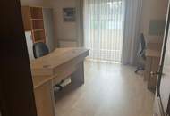 2 Familienhaus mit Pool und Outdoorküche/Poolhaus - Garage für 3 Autos -SOFORT VERFÜGBAR-DACHBODEN AUSBAUBAR