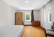 "Ein-/Zweifamilienhaus in ruhiger Lage – mit Sauna &amp; Kachelofen!"