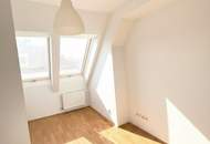 DRINGENDE NACHFOLGERSUCHE MIT 1.MAI | GROSSGARCONNIERE - WOHNZIMMER MIT KÜCHENBEREICH UND 2 ZIMMER | WEST-TERRASSE - 1. DG