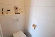 Wer teilt, gewinnt! Generalsaniertes Haus für 2 - 2 Wohnungen, großer Garten mit Pool, Poolhaus - ideal für Großfamilien, Freundesbünde u.Ä. - Neuzeug