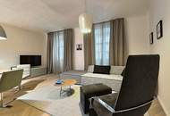 Modernes Wohnen in historischer Biedermeierliegenschaft! Voll möbliertes City-Apartment nächst Kärntner Straße!