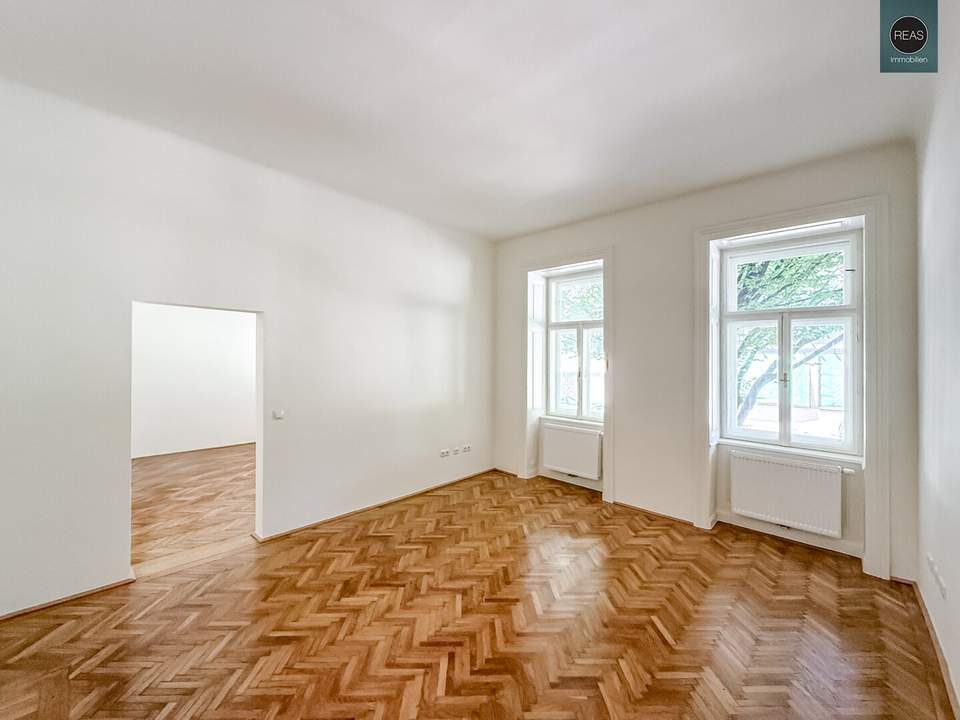 Erstbezug: Tolles renoviertes Büro beim Zentaplatz!