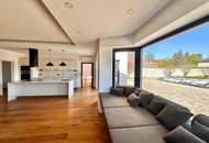 Hochwertig. Modern. Anders. – Exklusives Einfamilienhaus mit Pool!