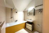 TOP-Lage + Terrasse: Sanierter Altbau im Zentrum – sofort einziehen!