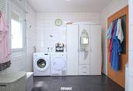 Mehrfamilienhaus mit Pool, Garage und Garten zu verkaufen