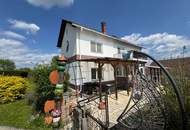 Zwei Wohnhäuser auf einem großzügigen Grundstück mit viel Potenzial in sehr ruhiger Lage!