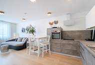 Exklusives Refugium mit Schwimmbiotop – Stilvoll möbliertes 2-Zimmer-Apartment in Ruhelage