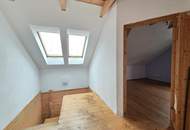Holzblockhaus mit Vollkeller in guter Lage