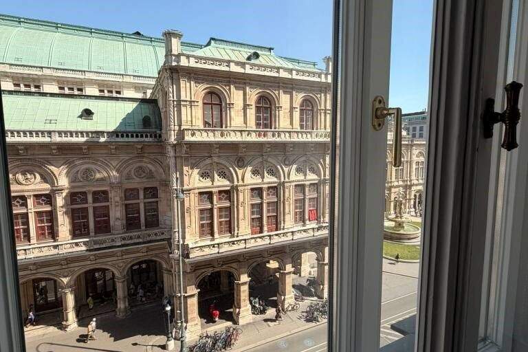 Prachtvolles Altbaubüro mit Blick auf die Oper, Gewerbeobjekt-miete, 9.990,57,€, 1010 Wien 1., Innere Stadt