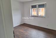 ERSTBEZUG &amp; SOFORT VERFÜGBAR - elegante Doppelhaushälfte mit Garten und Garage