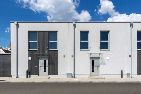 QUALITY LIVING IN ZAUBERHAFTER GRÜNLAGE IN KREMS AN DER DONAU - GNEIXENDORF MIT BLICK AUF STIFT GÖTTWEIG UND ÜBER DAS DONAUTAL - EXKLUSIVES WOHNEN - RAIFFEISEN WOHNBAU - PROVISIONSFREI, Haus-kauf, 492.200,€, 3500 Krems an der Donau(Stadt)