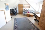 Schöne, ruhige Liegenschaft in guter Nachbarschaft - 145m² Wfl., 4,5 Zi., Doppelgarage, Carport, Keller und Pool!