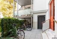 RUHIGE ALTBAUWOHNUNG // Kaiserstraße, 1070 Wien